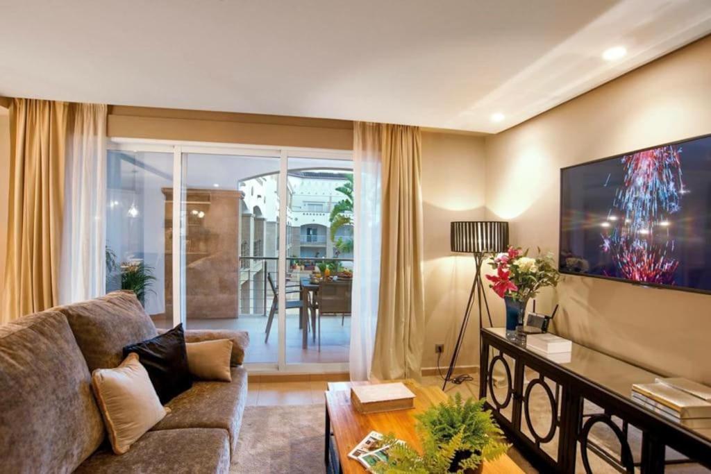 Elegante Apartamento Zona Arenal Platja de Larenal Exterior photo